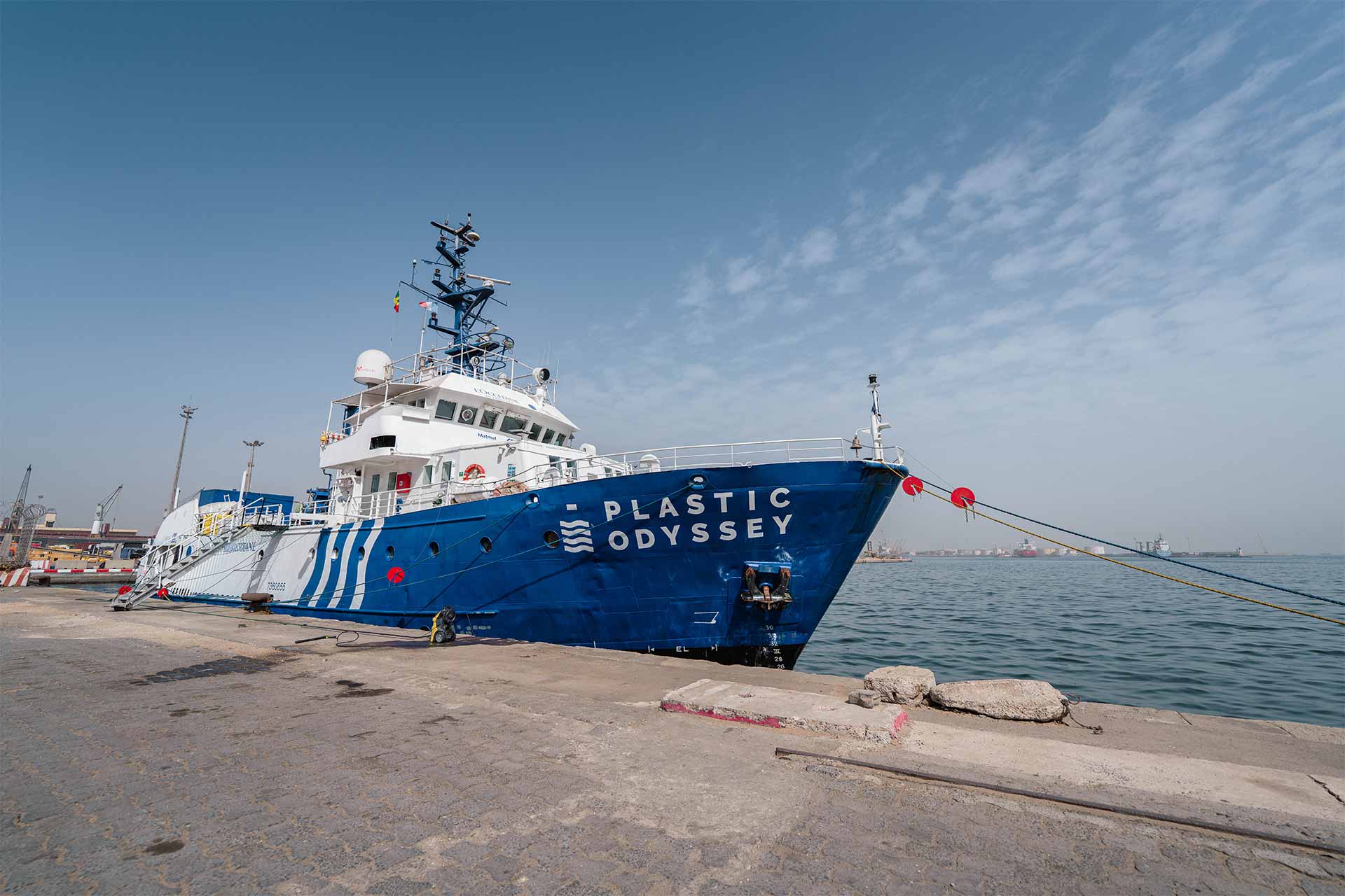 Navire plastic odyssey à Dakar